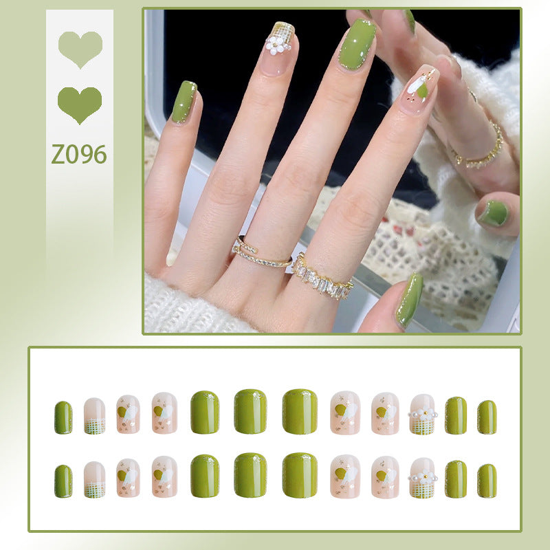 Kunstnagelset mit eleganten handgefertigten Designs Brehn