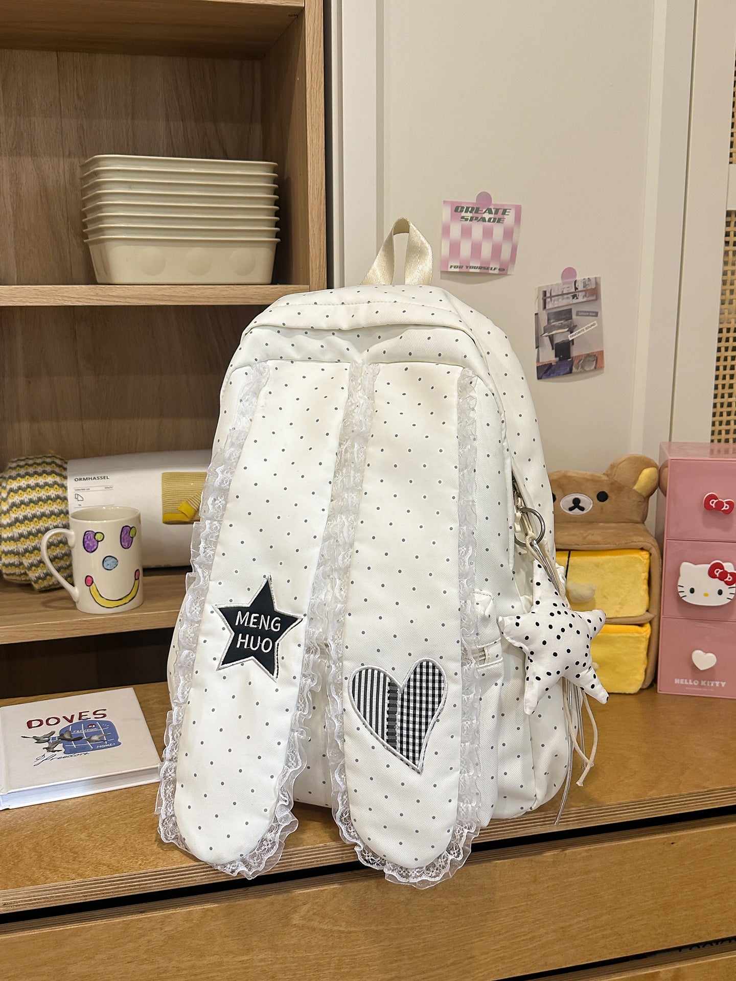 Dekorativer Rucksack mit Spitzenbesatz