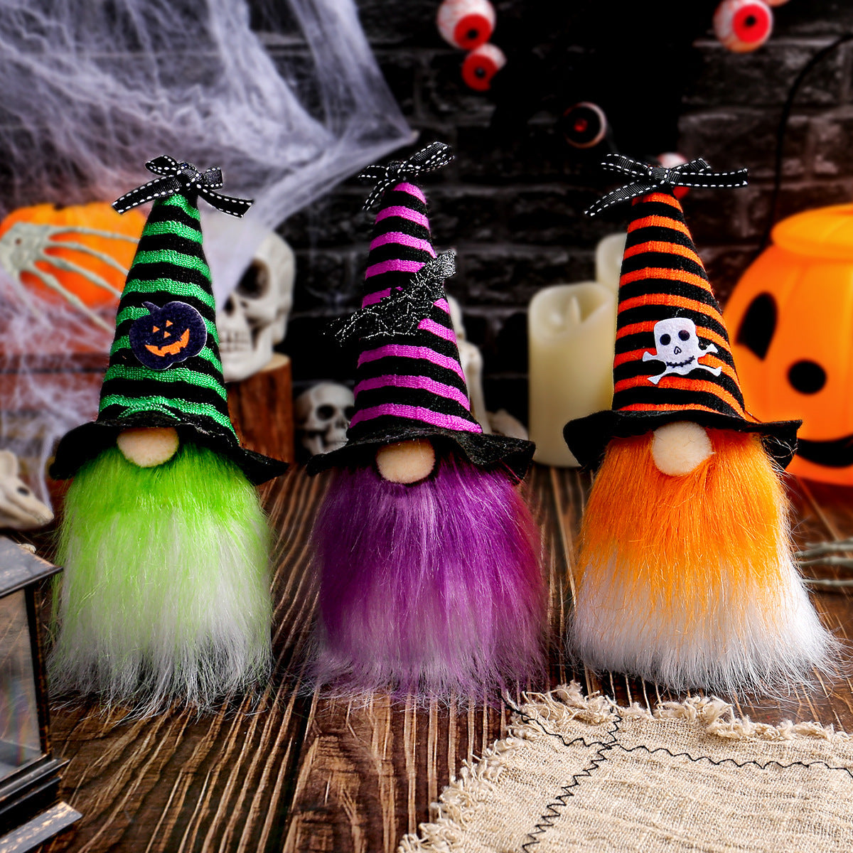 Halloween-Wichtel Dekofigur mit spitzem Hut und Kunstfellbart