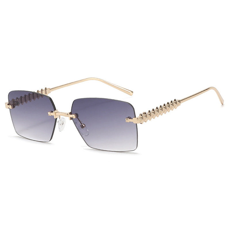 Damen modische Sonnenbrille mit einzigartigem und verzierendem Rahmen Brehn