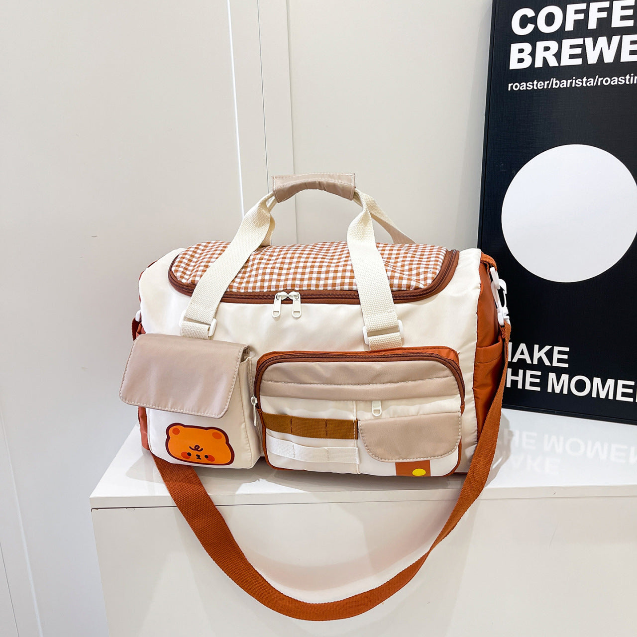 Sportliche Reisetasche mit Mehreren Außentaschen Brehn
