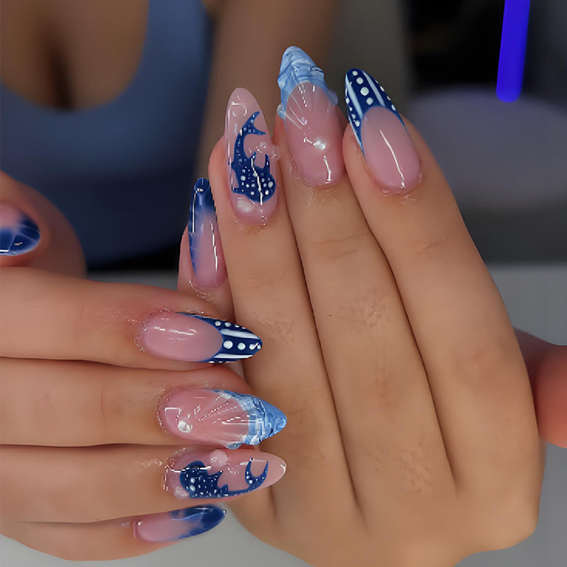 Kunstnagelset mit maritimen Motiven und modernen Designs Brehn