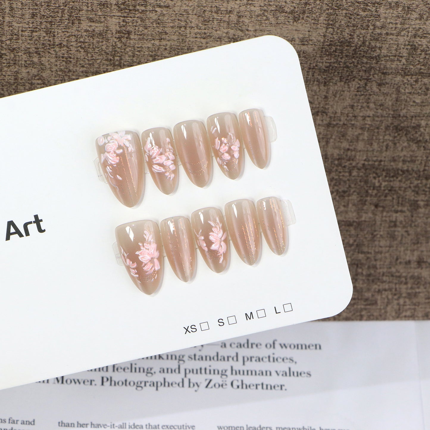 Elegantes Floral Press-On Nail Art Set Brehn