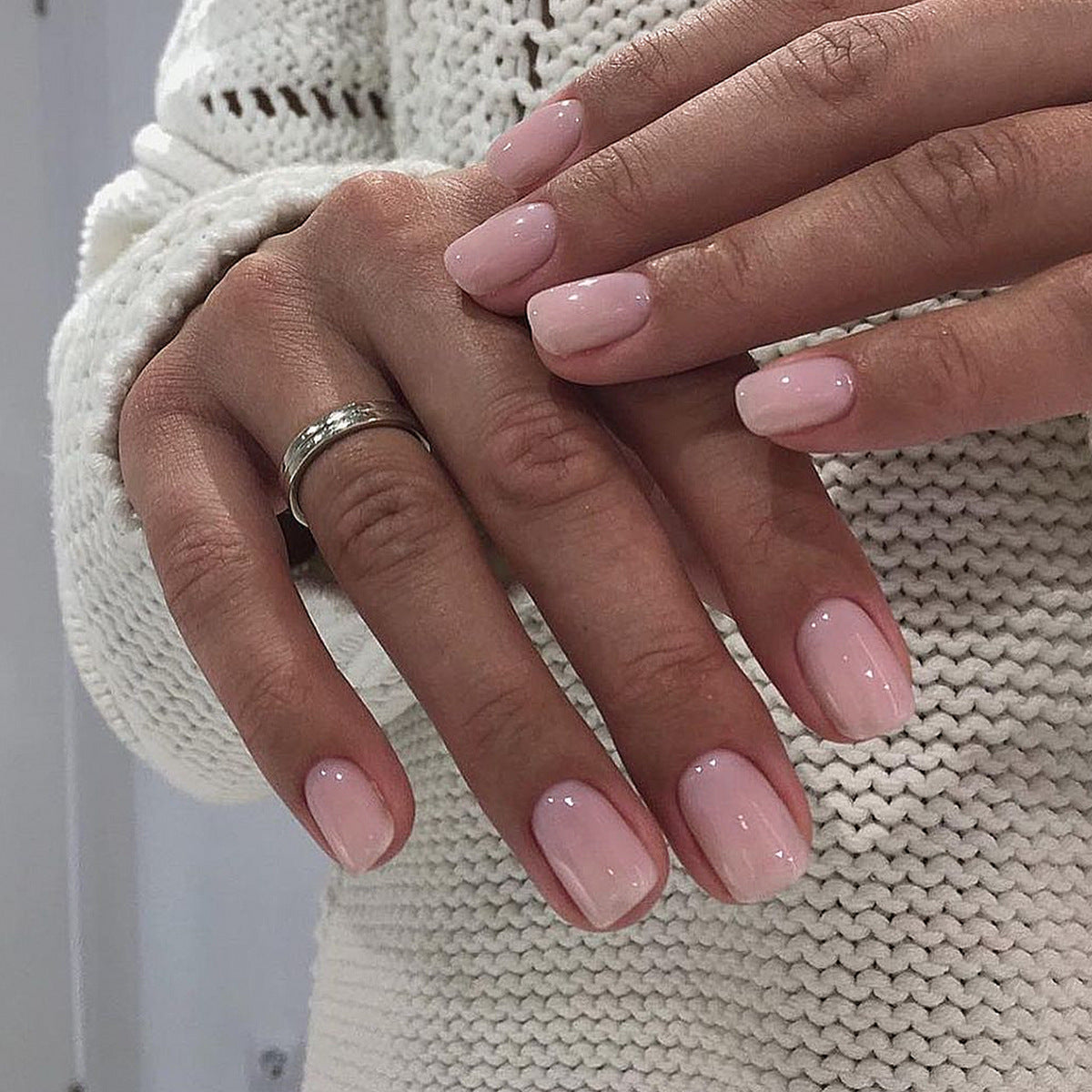Glänzende Gel-Nagelkunstverlängerungen Brehn