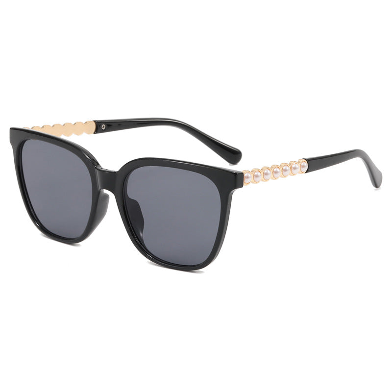 Damen Oversize-Sonnenbrille mit eleganter Perlenschmuck-Verzierung Brehn