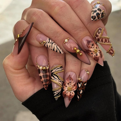 Luxuriöse Künstlerische Stiletto Nagelkunst Brehn