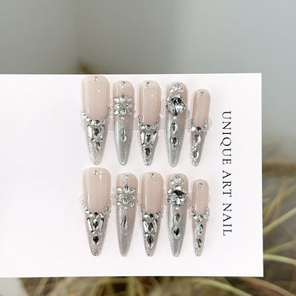 Glamourös mit Strass verziertes Press-On-Nägel-Set