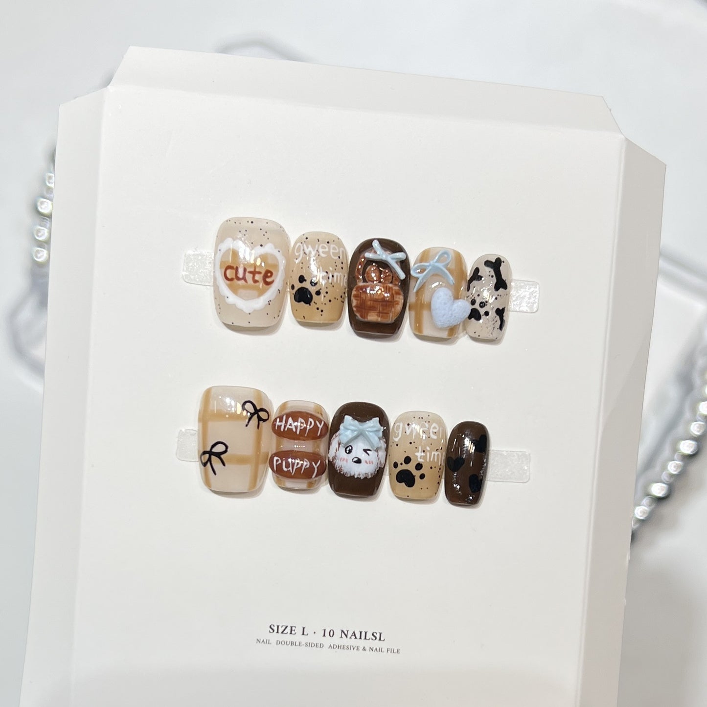 Themen Press-On Nagelkunstset mit Hello Kitty Designs Brehn