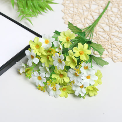 Lebensechter Stoff Blumenstrauß