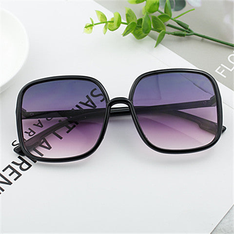 Damen quadratische Designerbrille mit modernem Muster Brehn