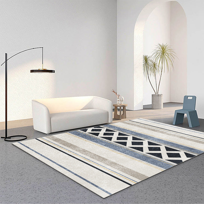 Geometrisch gemusterter Teppich
