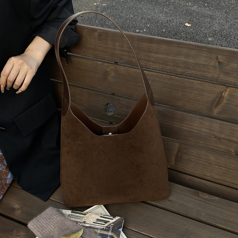 Suede Hobo Handtasche Brehn