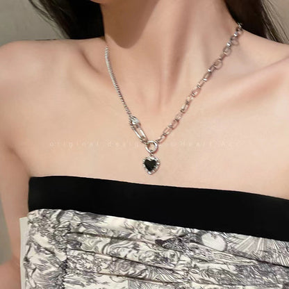 Herzförmige Anhängerhalskette mit Kette Brehn