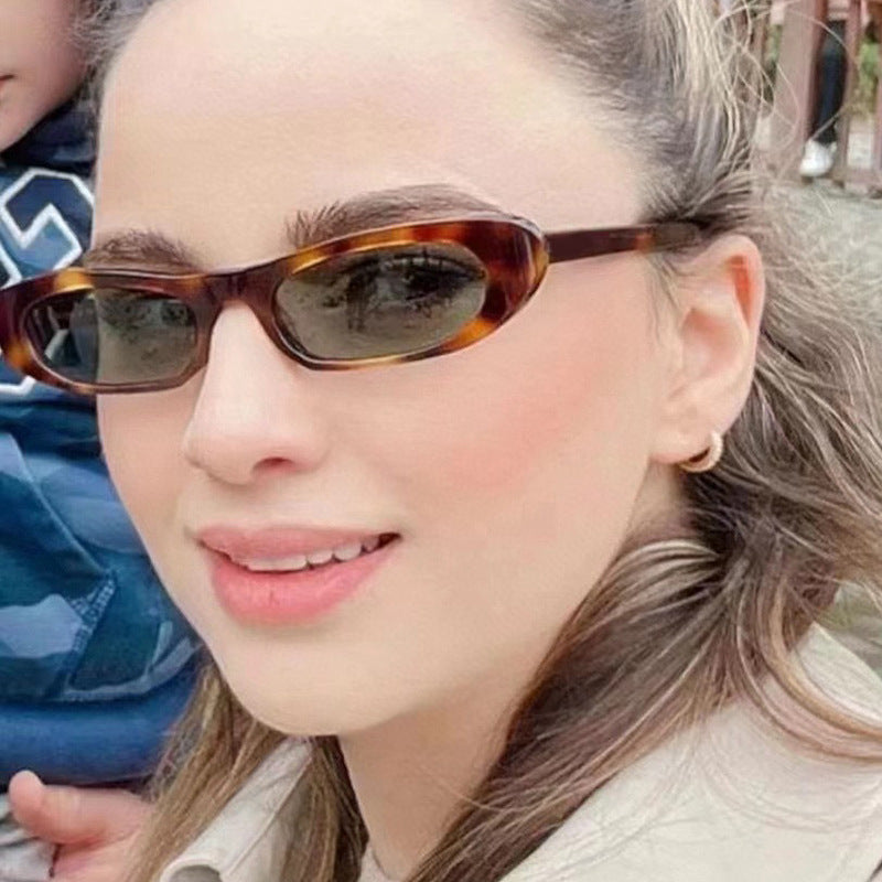 Damen modische Cat-Eye Sonnenbrille mit UV-Schutz und zeitgemäßem Design Brehn