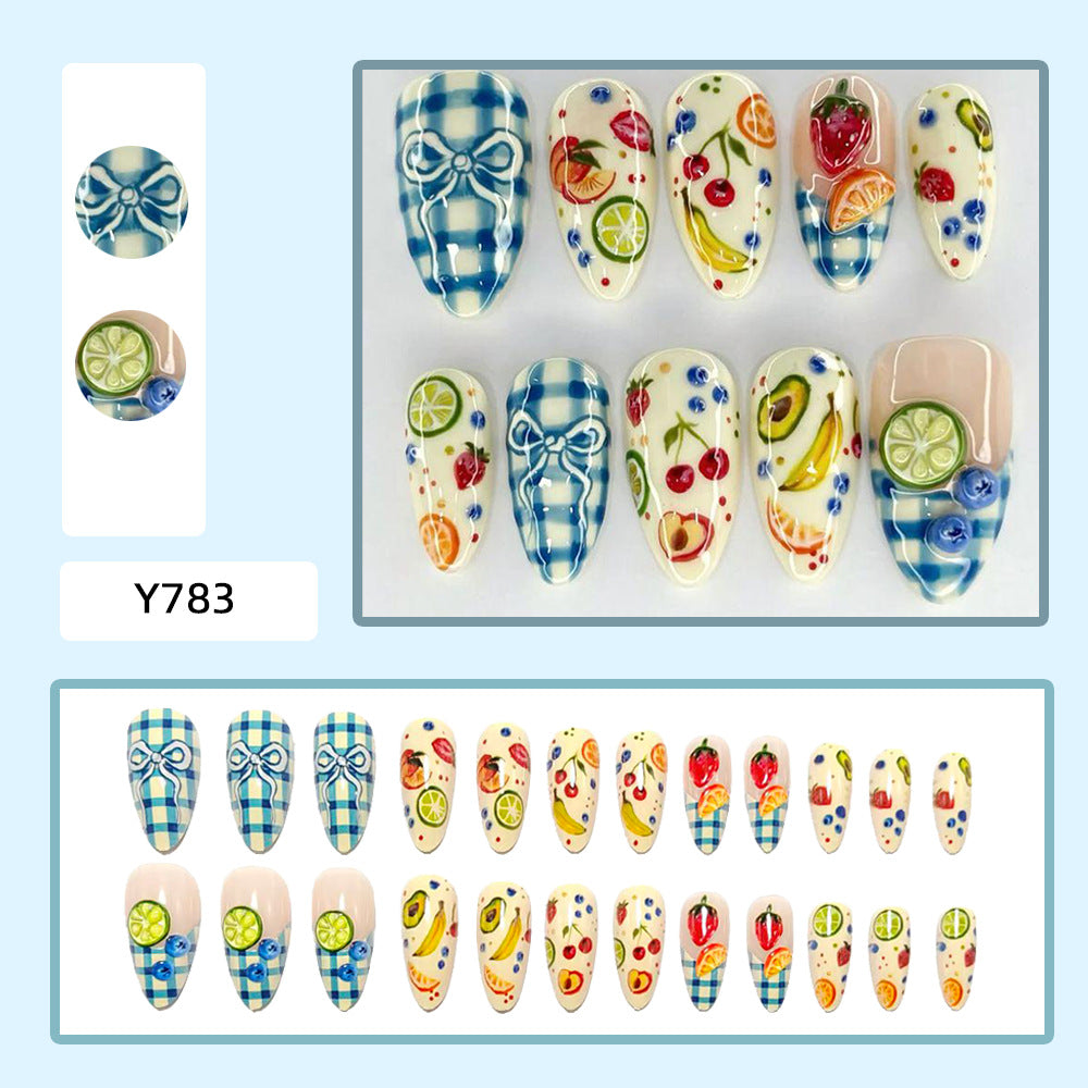 Kunstnägel mit Fruchtigem und Kariertem Design Brehn