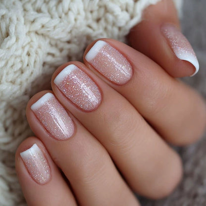 Glitzernde Französische Spitze Nagelkunst Brehn