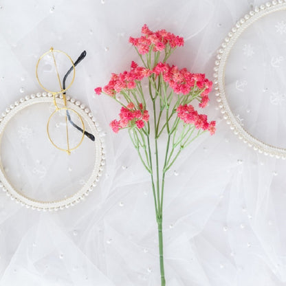 Lebensechtes Gypsophila Blumenbouquet