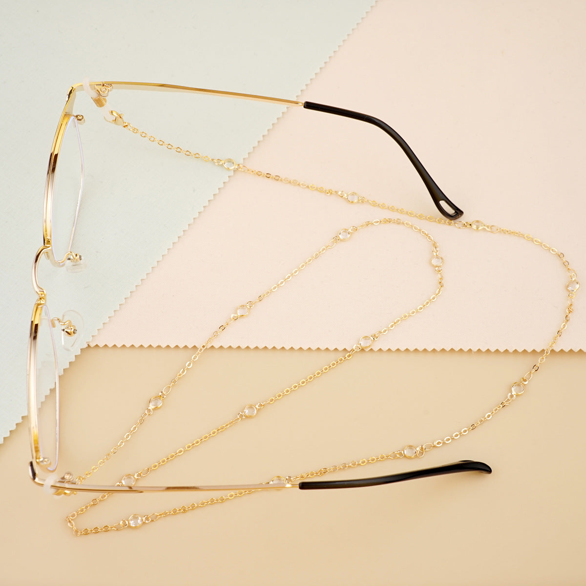 Eleganter Ketten-Brillenhalter Brehn
