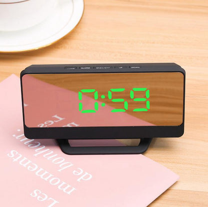 Digitaler Alarmwecker mit Spiegel-Display und Snooze-Funktion Brehn