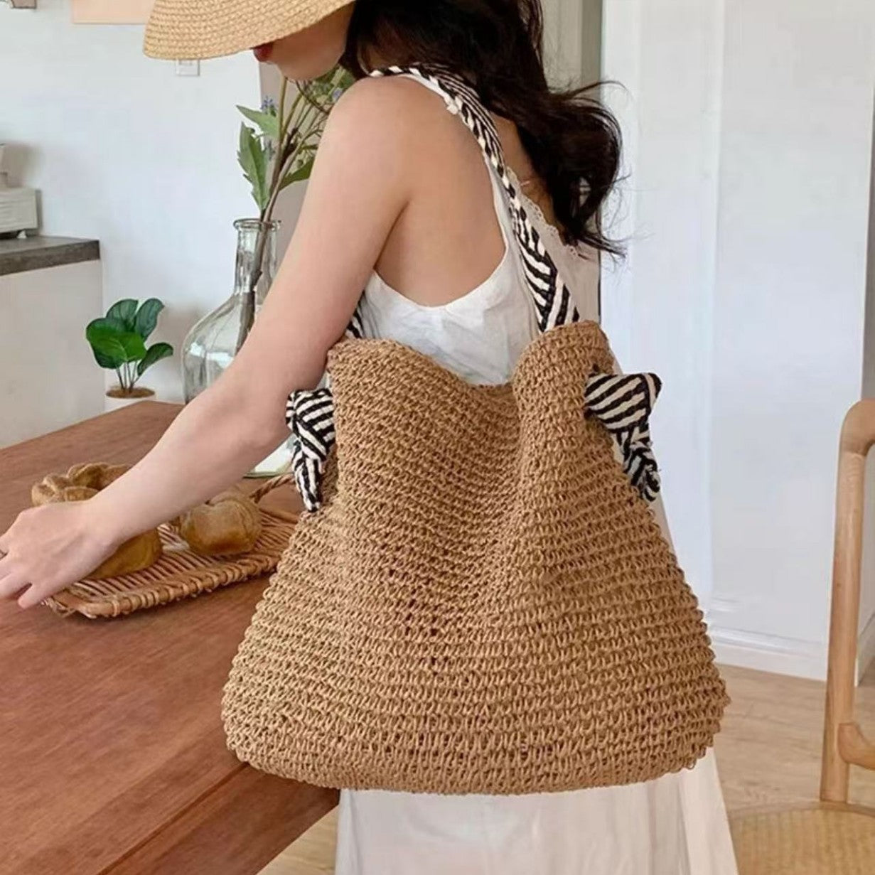 Handtasche mit Gestreiften Trägern Brehn