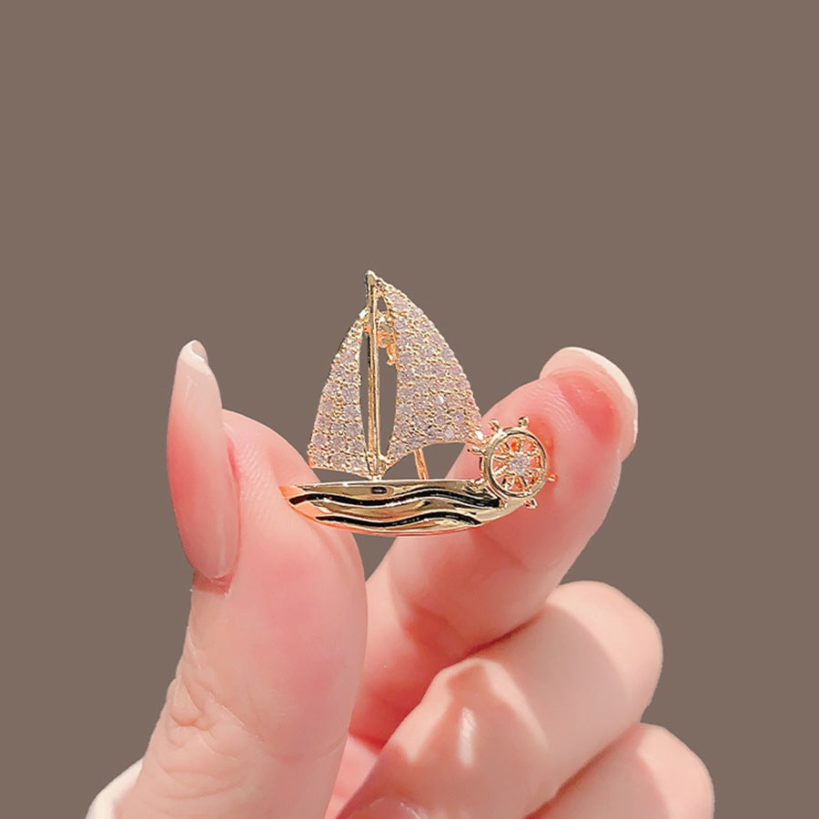 Elegante Segelboot Brosche Brehn