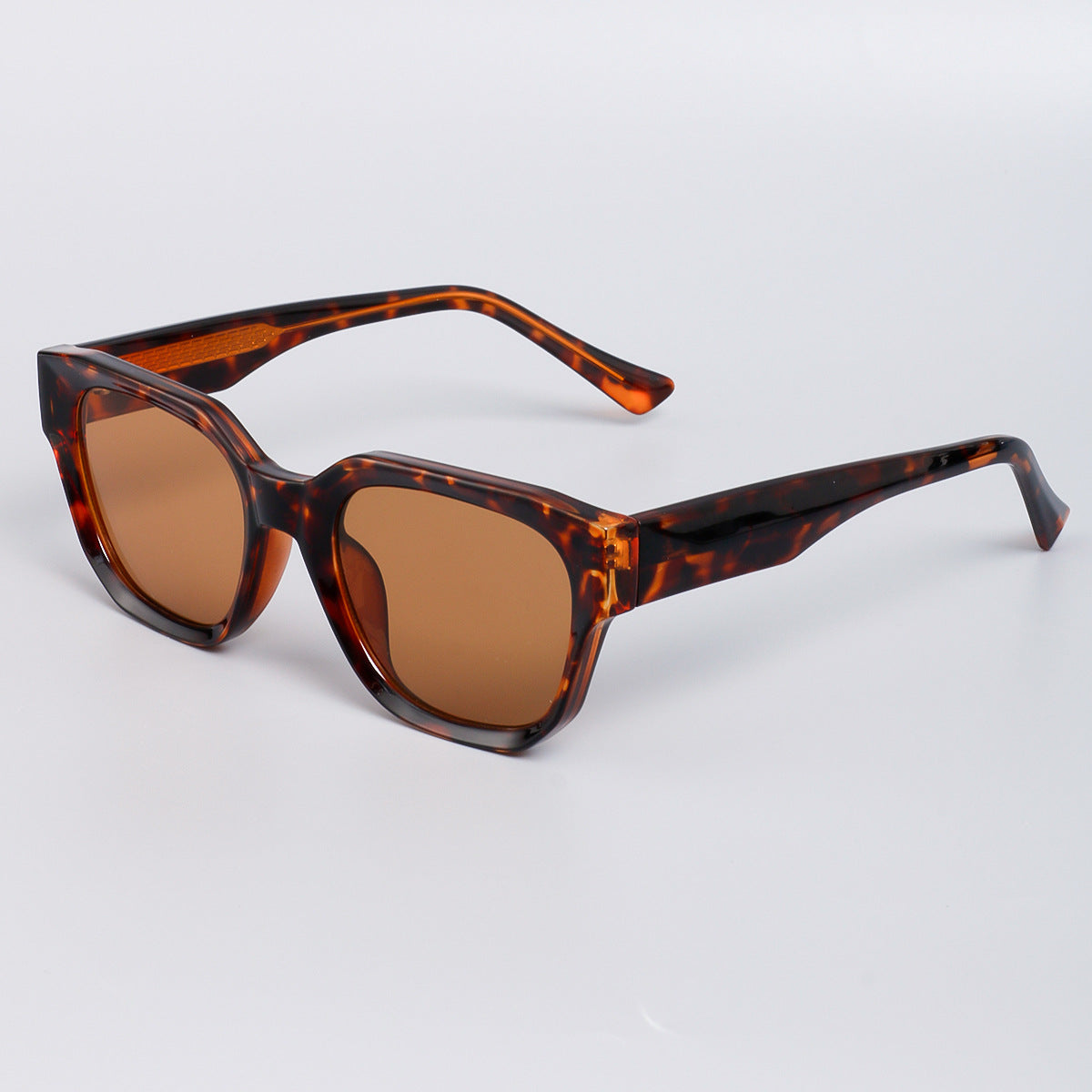 Damen Sonnenbrille im stilvollen, kantigen Design mit UV-Schutz Brehn