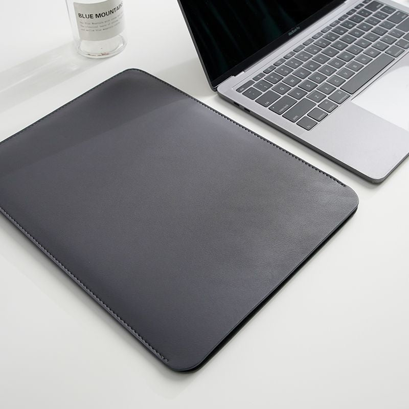 Elegante Leder Laptop Hülle Brehn