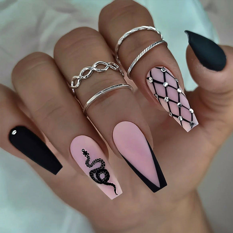 Glamouröse Glitzer-Stiletto Press-On Nägel Brehn