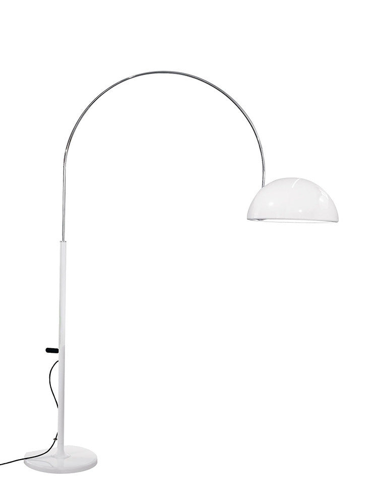 Arc Stehlampe mit verstellbarer Höhe und elegantem Schirm