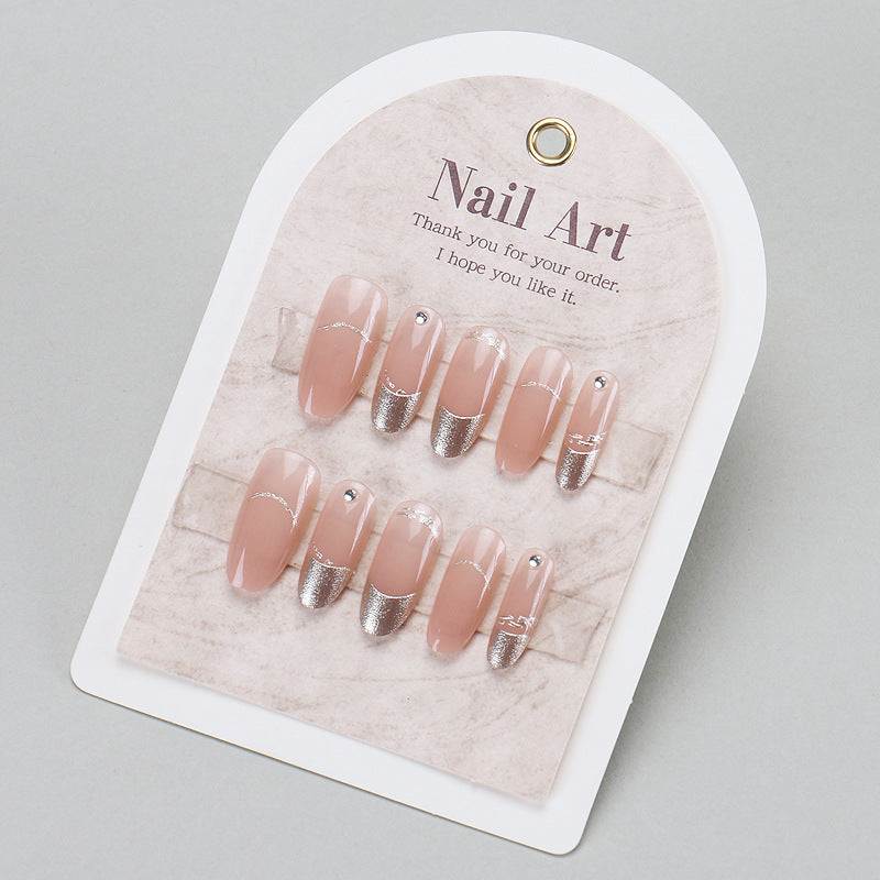 Elegantes Press-On-Nagel-Set mit glitzernden Spitzen Brehn