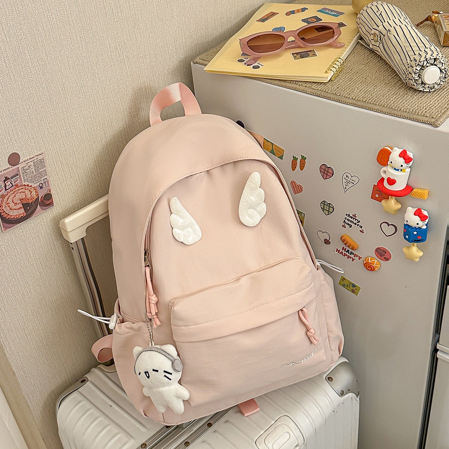 Niedlicher Flügeldesign Schulrucksack