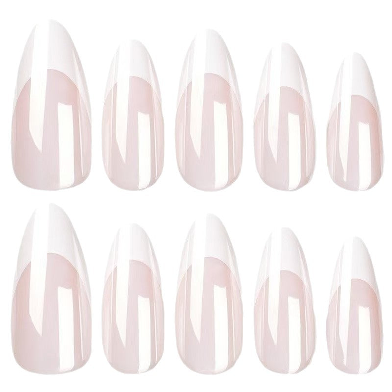 Elegante Stiletto Press-On Nägel mit Ombre Design Brehn