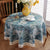 Blumengemusterte Vintage-inspirierte Tischdecke