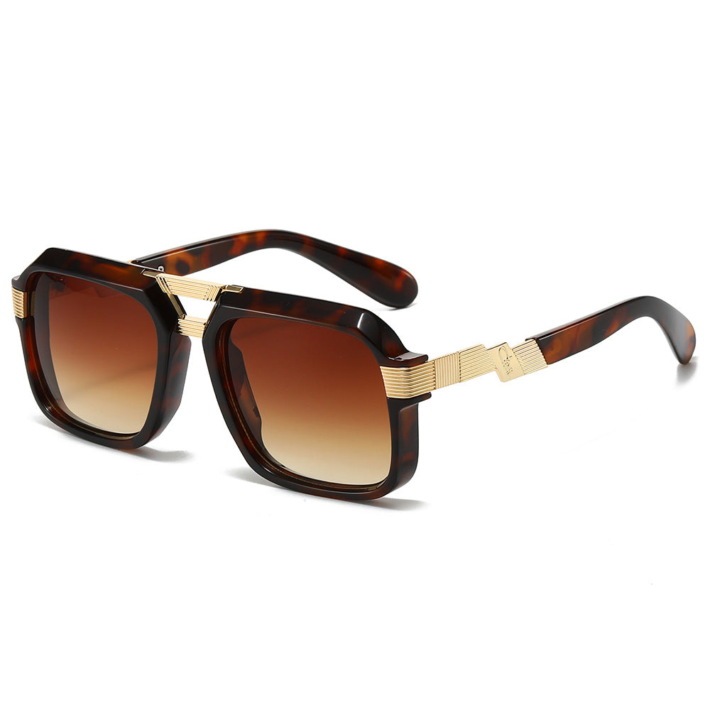 Oversized quadratische Sonnenbrille mit metallischen Details Brehn