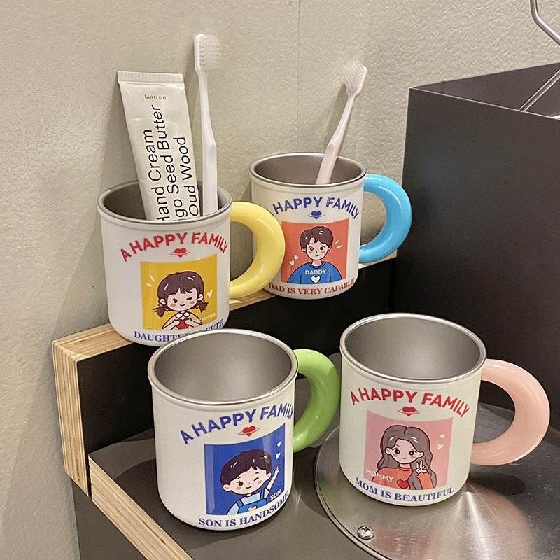 Keramiktasse mit Verspieltem Familienmotiv Brehn