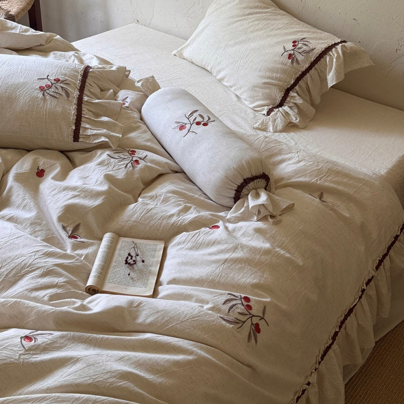 Cottage-Style Gewaschenes Leinen Bestickte Bettbezug Set mit Rüschensaum & Nackenrolle