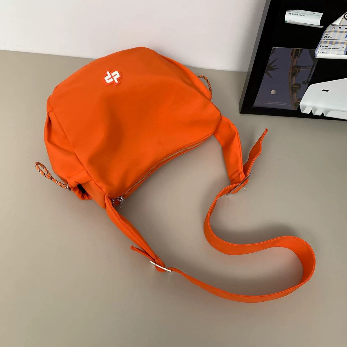 Stylische Umhängetasche