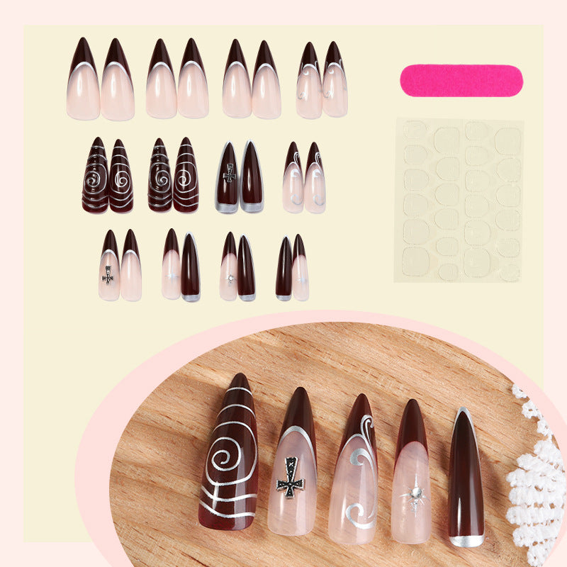 Künstlerisches Stiletto Press-On-Nägel-Set mit aufwendigen Designs Brehn
