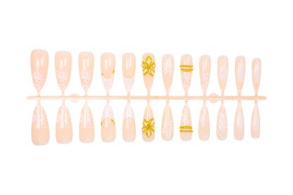 Kunstnagelset mit eleganten Blüten- und Glitzerdetails Brehn