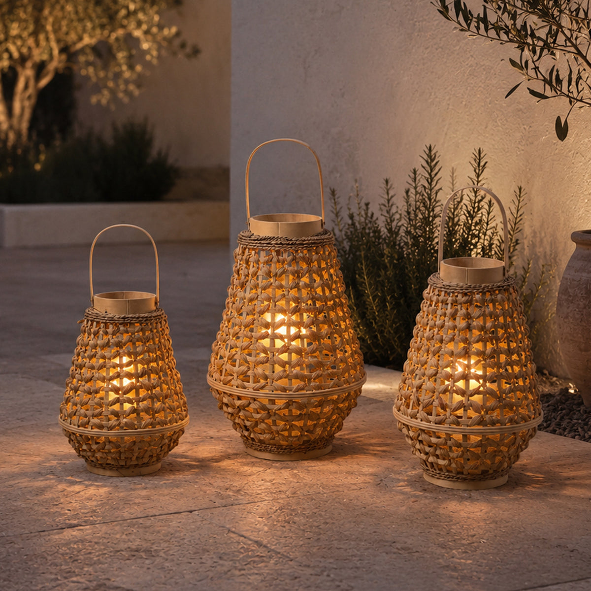 Elegante Laterne aus geflochtenem Rattan Brehn