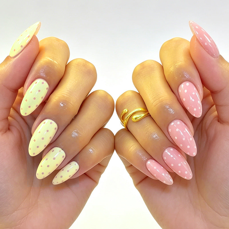 Stilvolles Dekoratives Punktmuster Nagelkunst Brehn