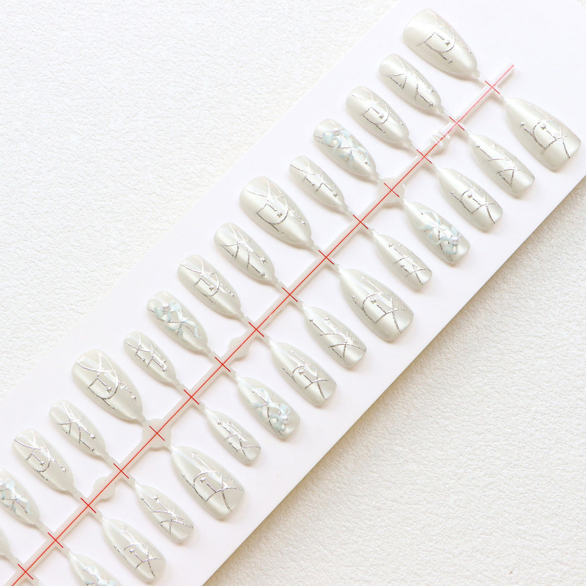 Elegante Press-On Nagelkunst Kollektion Brehn