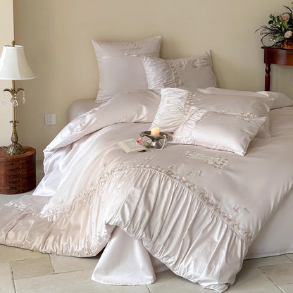 Bestickte Satin-Feel Rüschende Bettbezug Set mit Dekorativen Kissenbezügen