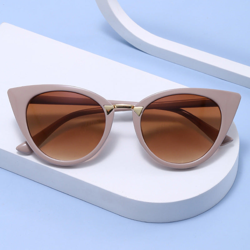 Damen Cat-Eye Sonnenbrille mit elegantem goldenen Detail Brehn