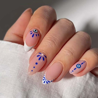 Dekorative Bohemian Nagelkunst