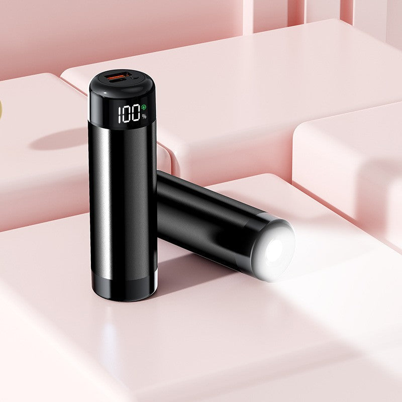 Powerbank mit Digitaler Ladeanzeige und Integrierter Taschenlampe Brehn