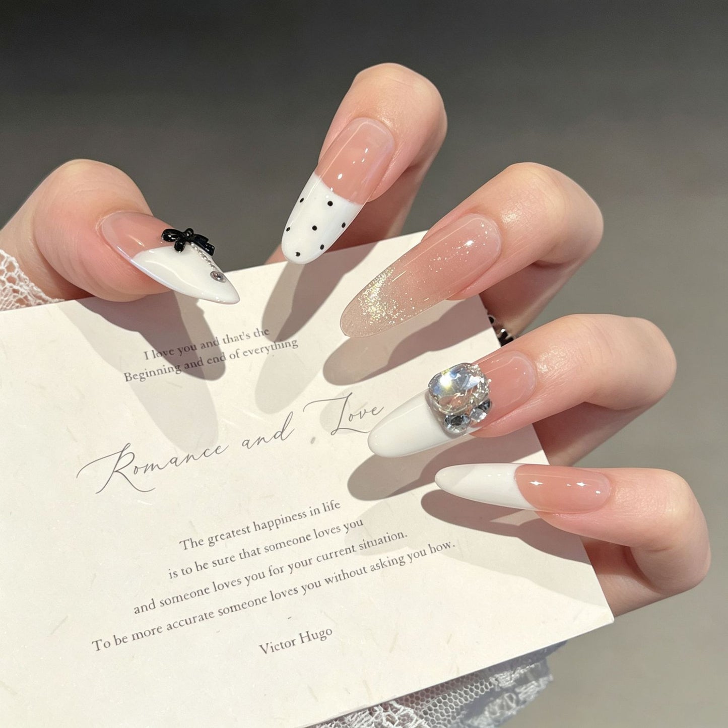 Elegante lange Stiletto Press-On Nagelverlängerungen Brehn