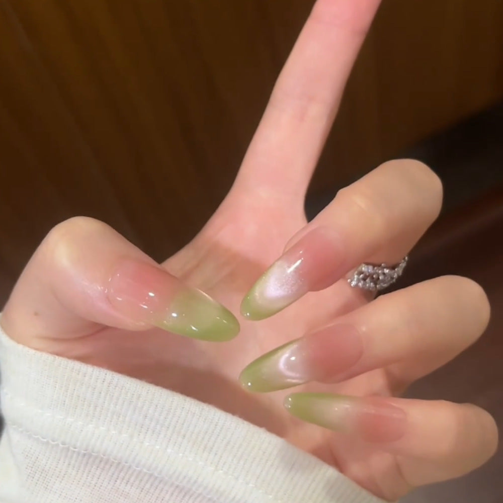 Thematische Charakter-verschönerte Press-On Nagelset Brehn