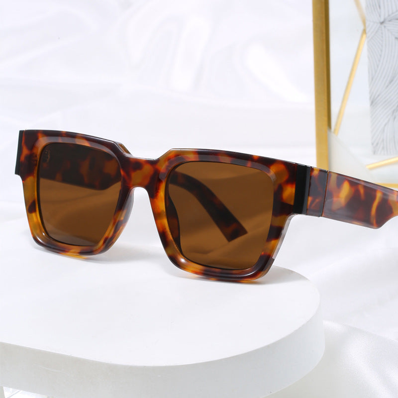 Damen stilvolle quadratische Sonnenbrille mit polarisierten Gläsern Brehn