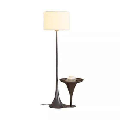 Moderne schlanke Stehlampe